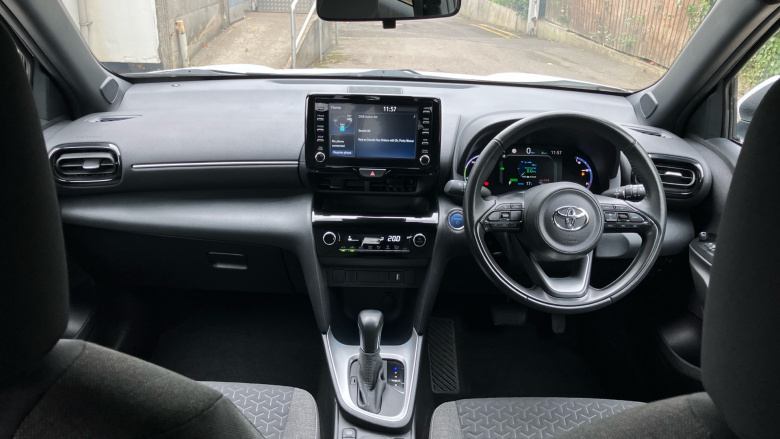 Toyota Yaris Cross 1.5 Hybrid Design 5dr CVT Hybrid Estate